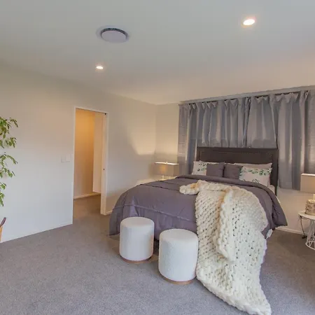 New Luxury Home With Games Room And Park Outlook Sleeps 12, 26 Mins From Chc Airport Lincoln Exterior foto