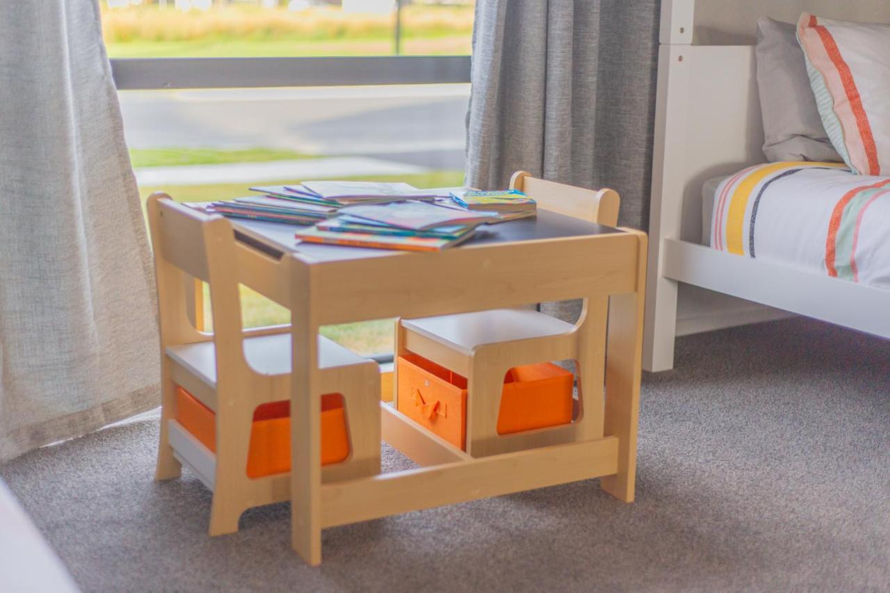 Holiday home New Luxury With Games And Park Outlook Sleeps 12, 26 Mins From Chc Airport Lincoln