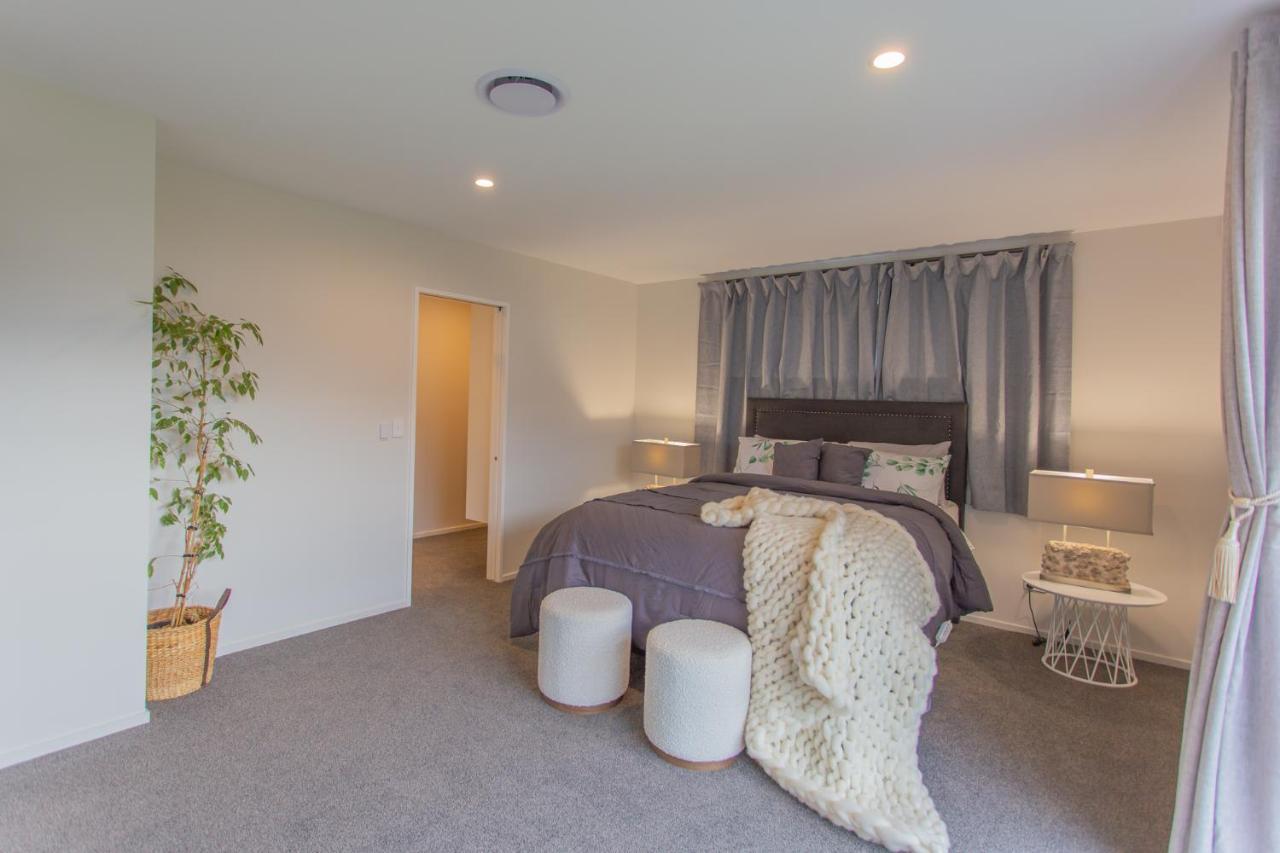 Holiday home New Luxury With Games And Park Outlook Sleeps 12, 26 Mins From Chc Airport