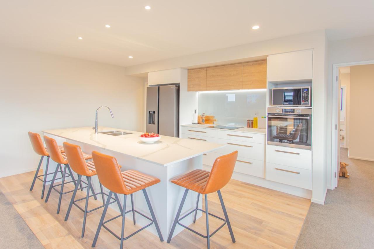 Holiday home New Luxury With Games And Park Outlook Sleeps 12, 26 Mins From Chc Airport *