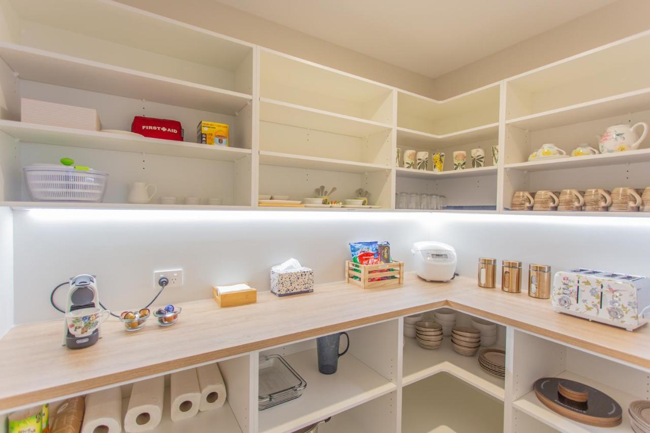 New Luxury With Games And Park Outlook Sleeps 12, 26 Mins From Chc Airport Lincoln